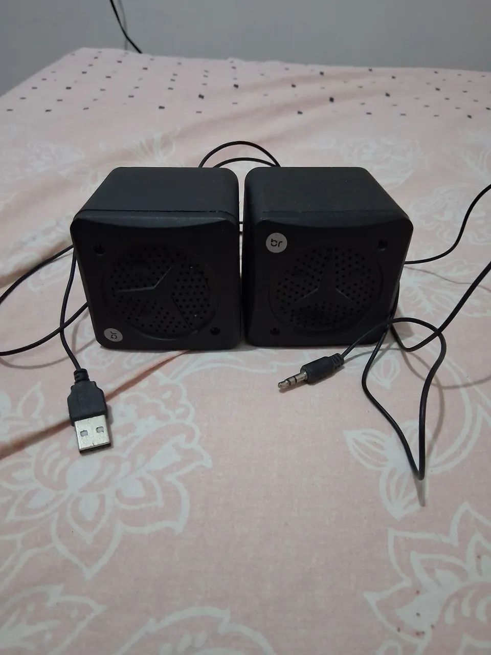 Caixas multimidia $ 30 