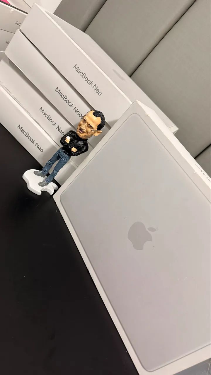 MacBook Neo 8/512 - Foto 2