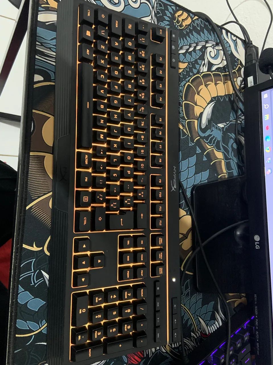 Teclado HyperX alloy core 
