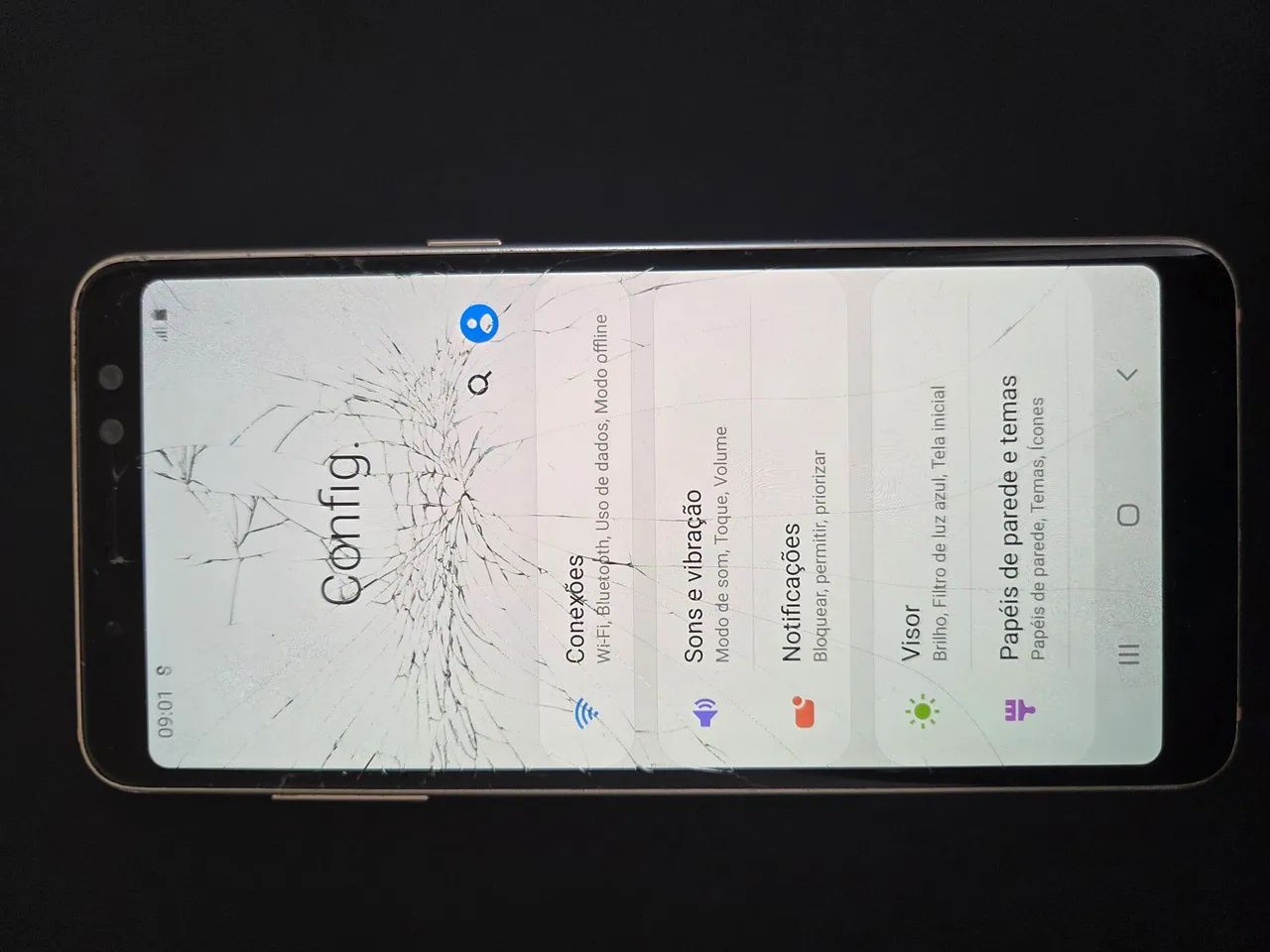 Smartphone Samsung A8 - Foto 2