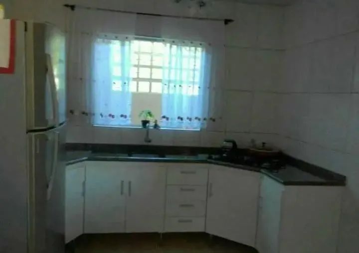 Alugo sobrado para temporada por dia, para Bombeiros, ou Vendo também. - Foto 3