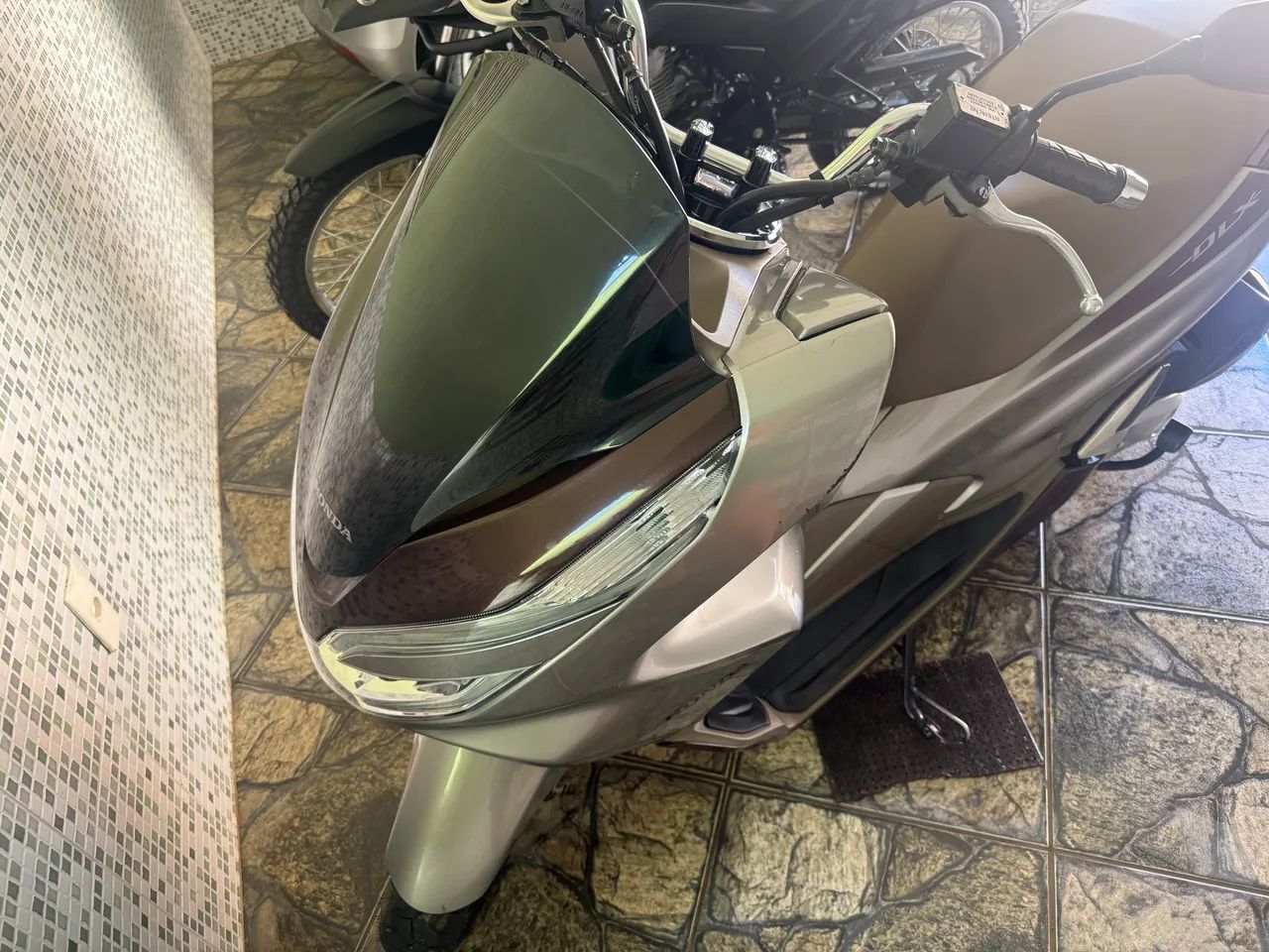 Vendo PCX 2022 - Foto 5