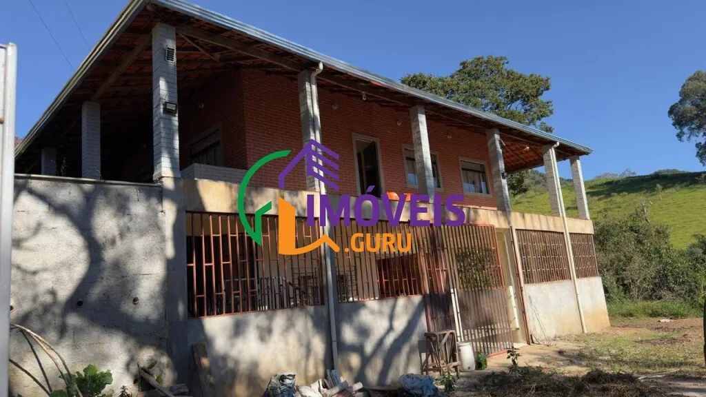 CHACARA - LARANJEIRAS DE CALDAS - MG