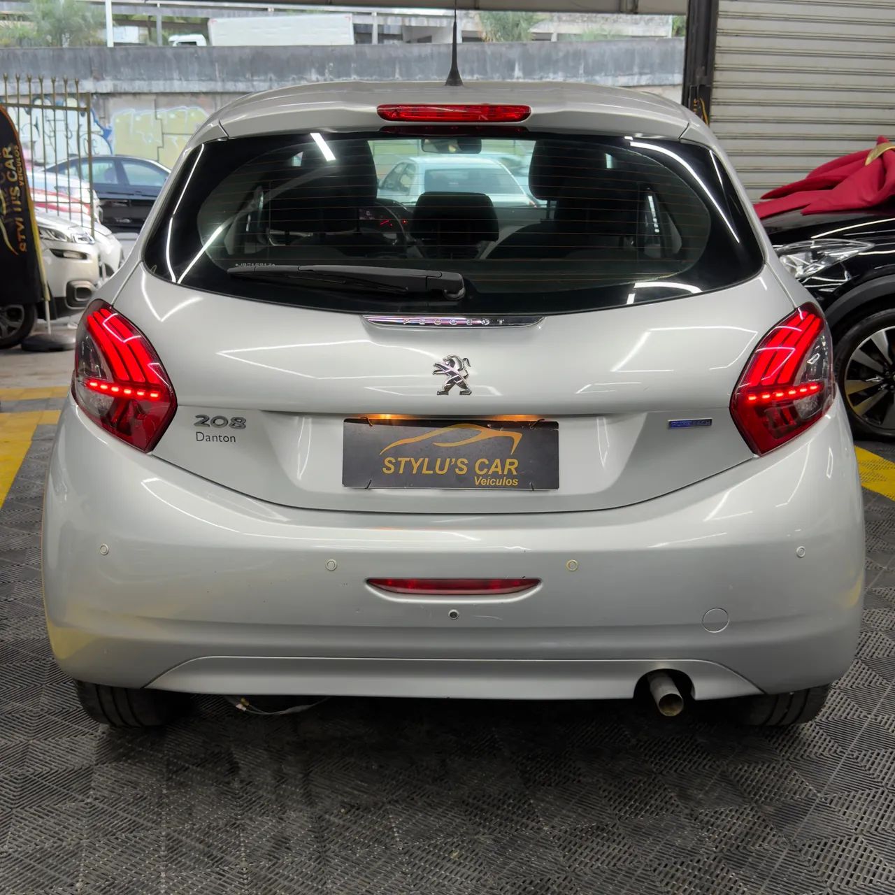 Peugeot 208 Active Pack 1.2 Flex 12V 5P Mec. 2018 - Foto 8