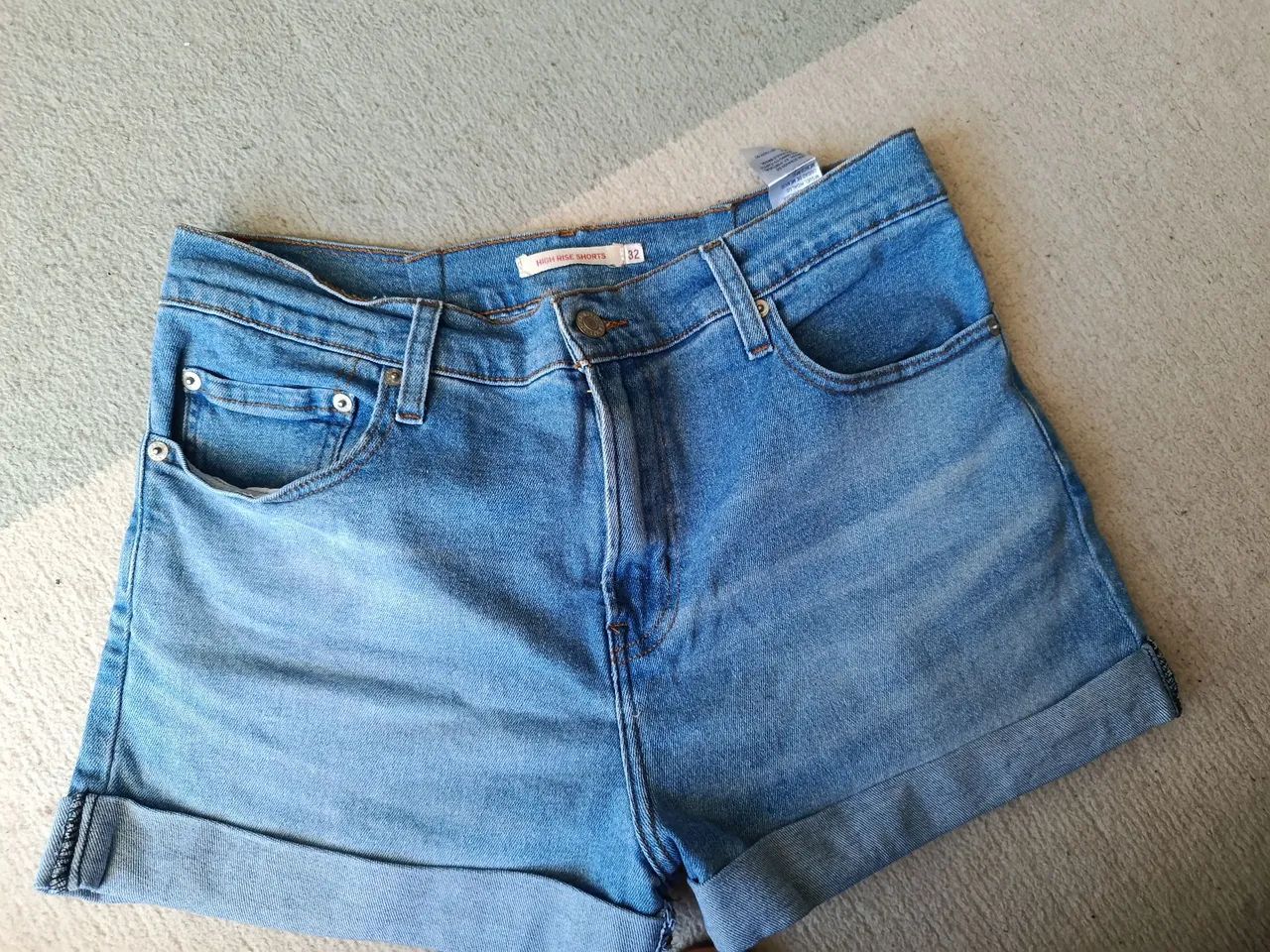 Roupas Zara, Levis e moffice. - Foto 5