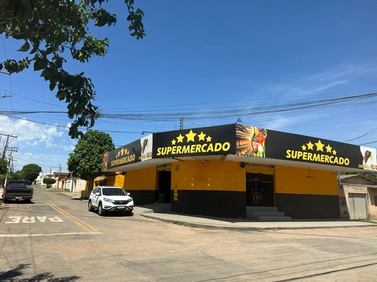 Supermercado na Santa Maria de Nazareth 