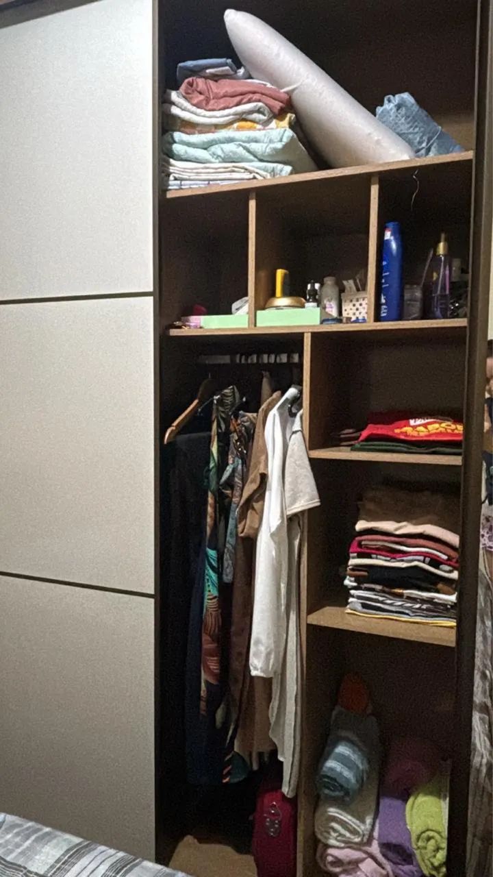 Guarda Roupas de casal com espelho  - Foto 2