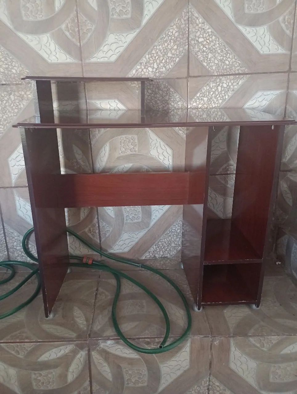 Escrivaninha/mesa de computador de madeira  - Foto 5