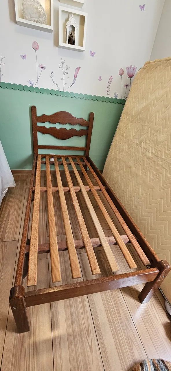 Cama de solteiro de madeira maciça  - Foto 2