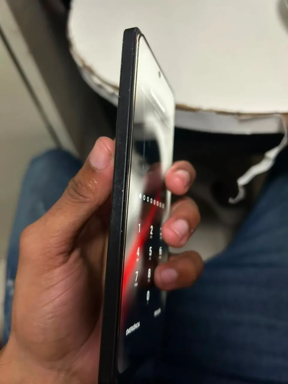 Poco f5 com tela trincada. - Foto 4