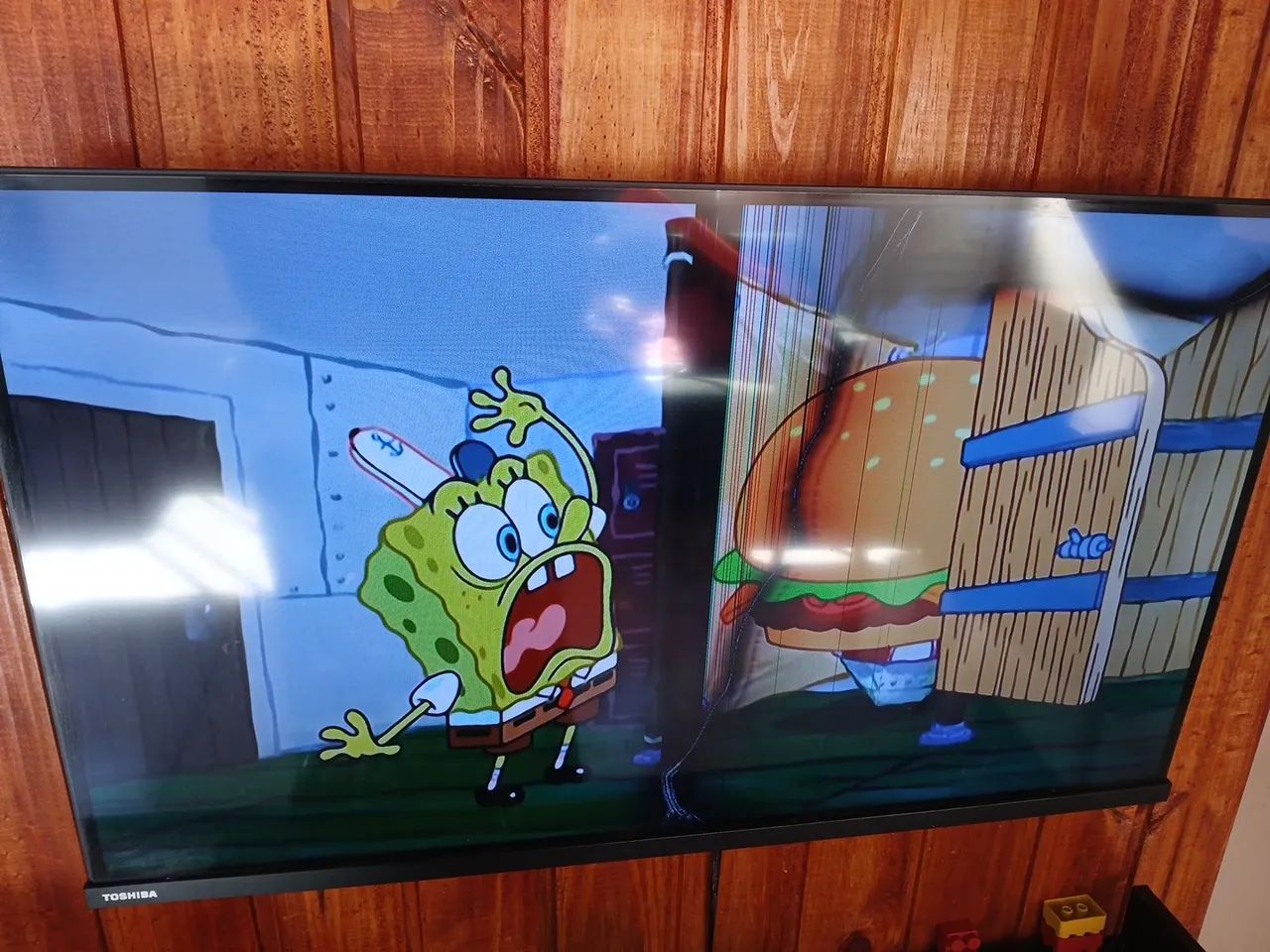 Tv Toshiba 32 - com o display quebrado  - Foto 2