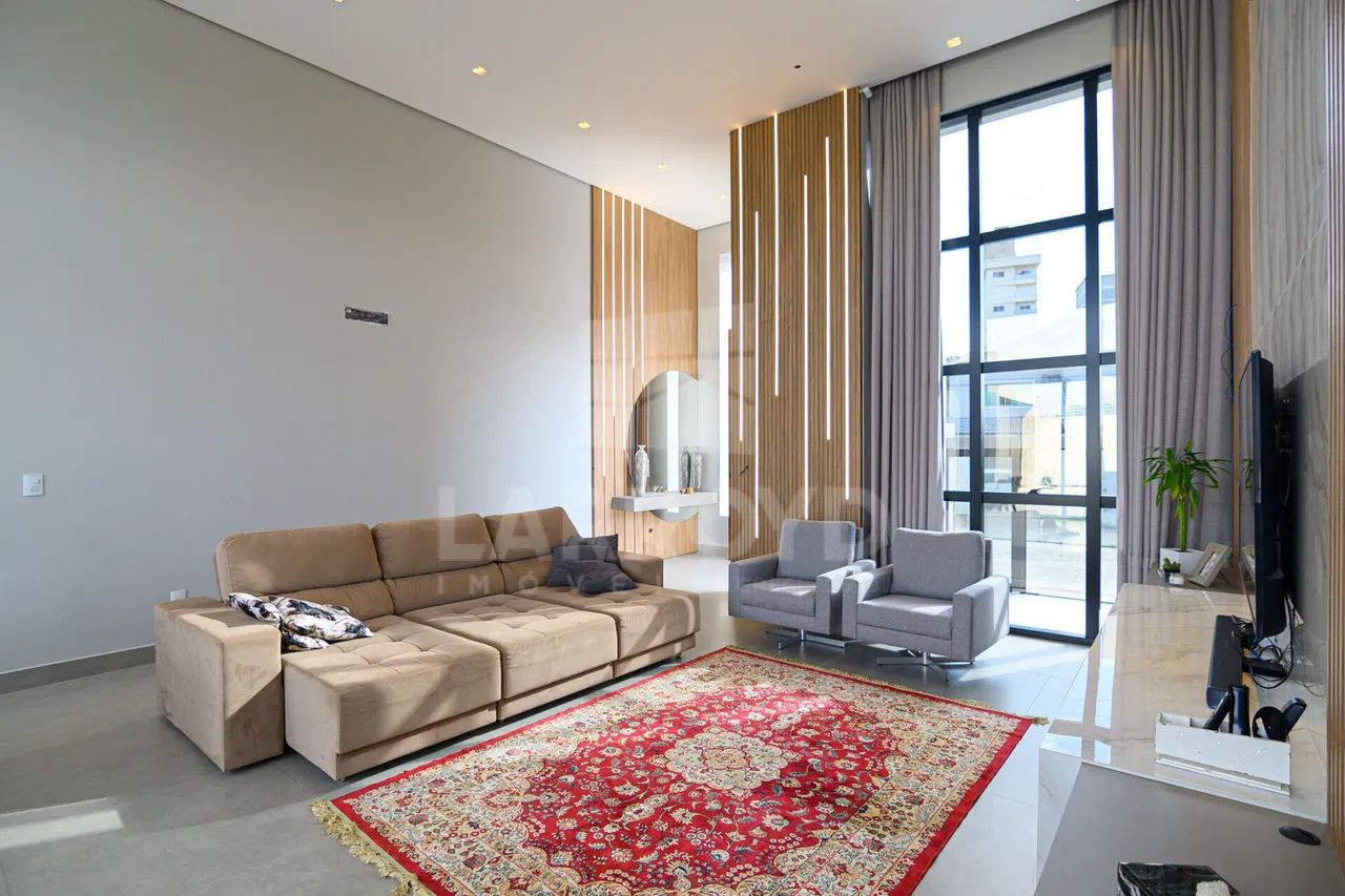 Casa semimobiliada à venda com piscina e espaço gourmet - Foto 3