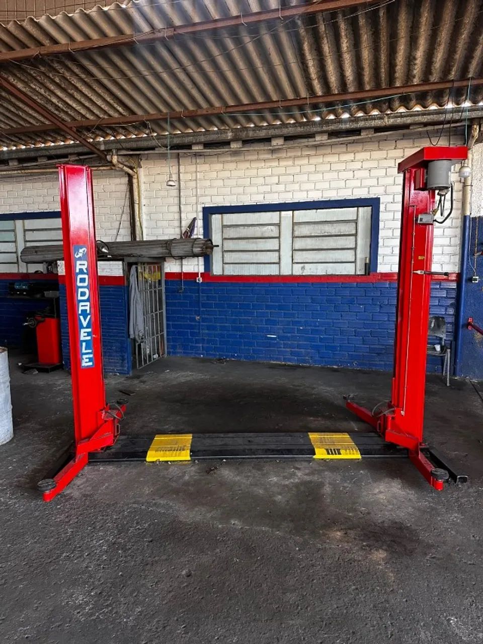 VENDA DE EQUIPAMENTOS E FERRAMENTAS - AUTO CENTER COMPLETO - Foto 2