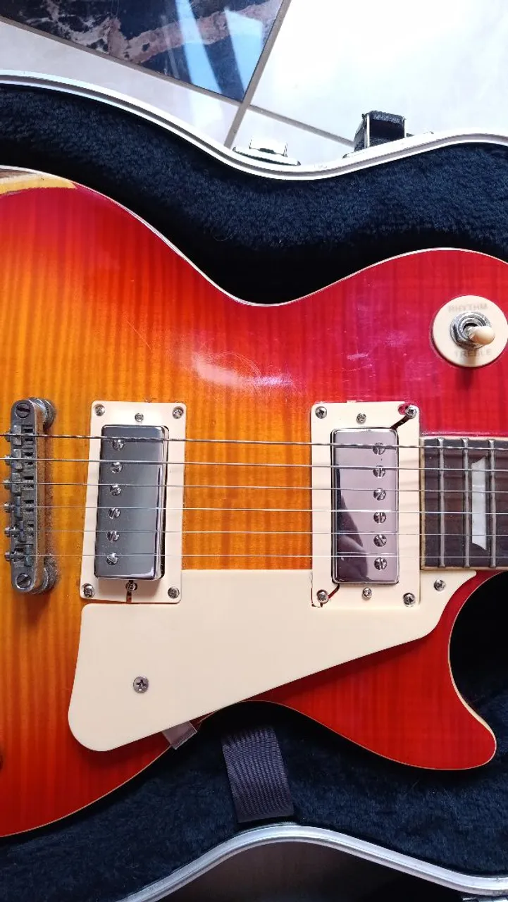 case les paul epiphone