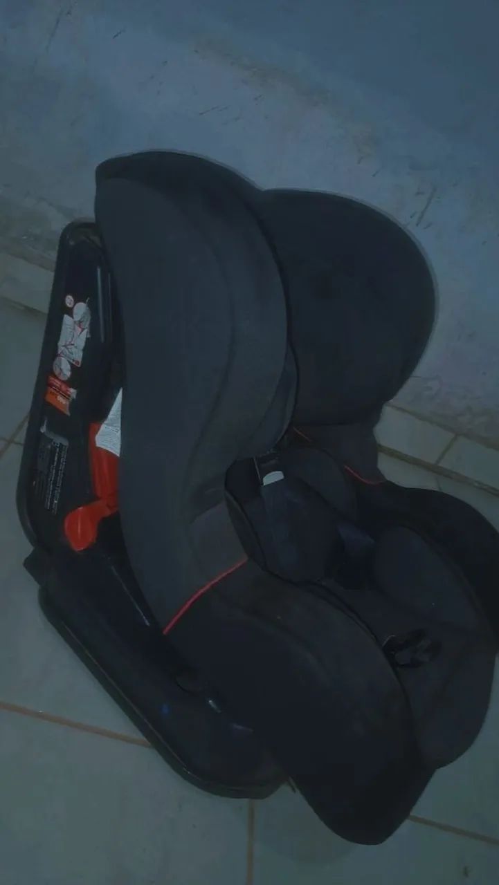 Vendo cadeirinha reclinável Nania - Foto 4