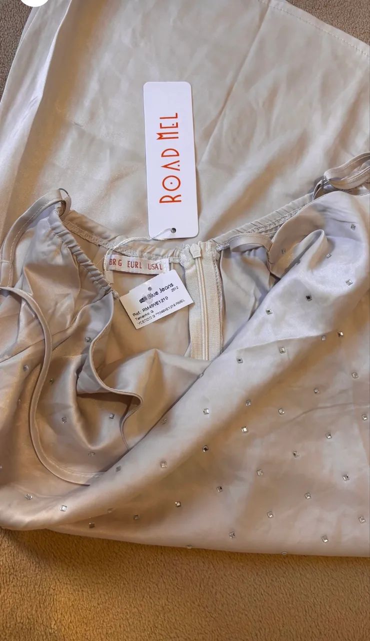 Vestido Cetim com Pedras - Foto 3