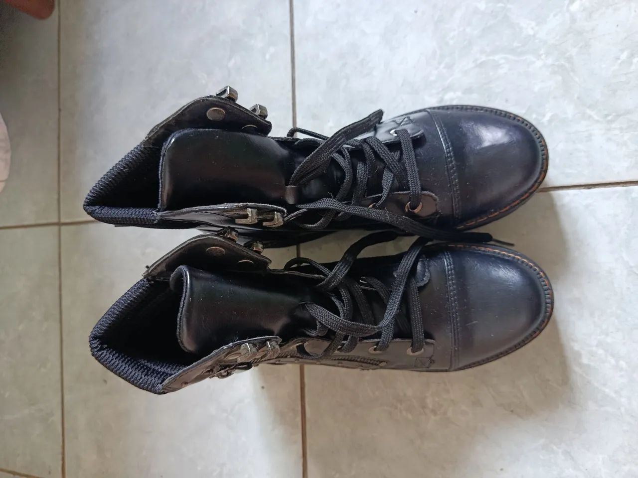 Coturno preto Dakota (tam.38) NOVO - Foto 2