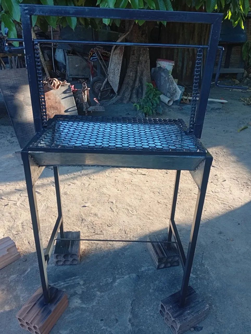 Churrasqueira galvanizada 