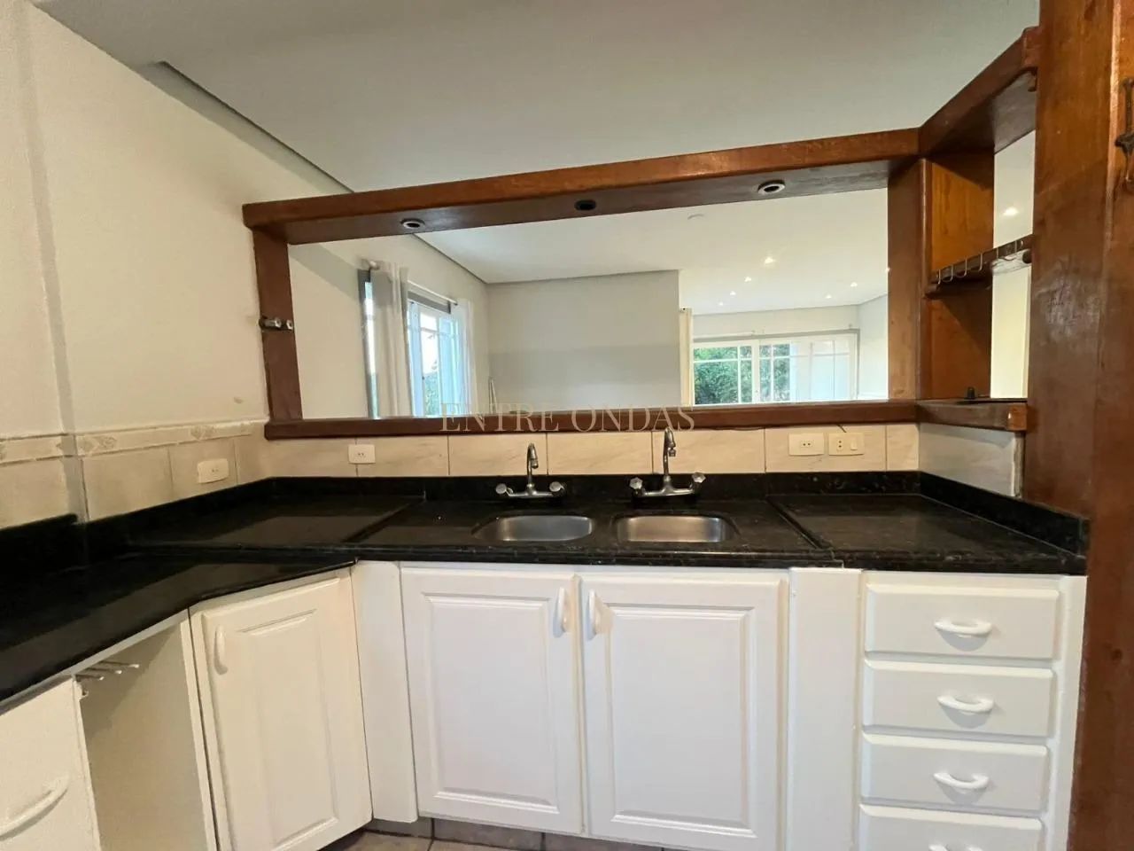 Casa com 5 quartos no bairro Córrego Grande, Florianópolis. - Foto 5