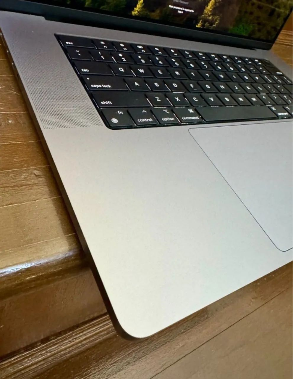 MacBook M5 MAX 36GB 2TB 16 Polegadas - Avaliamos O Seu - Até 18x - 10 Meses de Garantia  - Foto 4