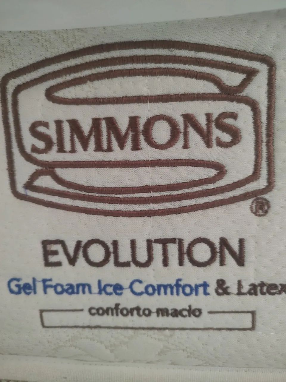 Colchão Simmons Evolution -Casal64962185082883121