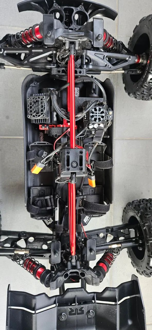 Automodelo arrma kraton 8s - Foto 4