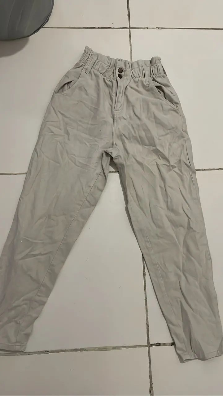 Calça cargo bege número 36