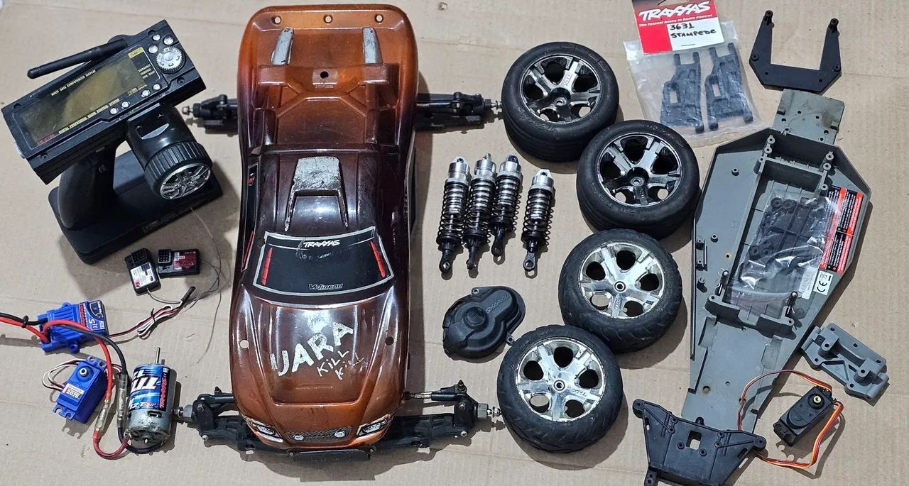 Traxxas Rustler 4x2 xl5 + peças