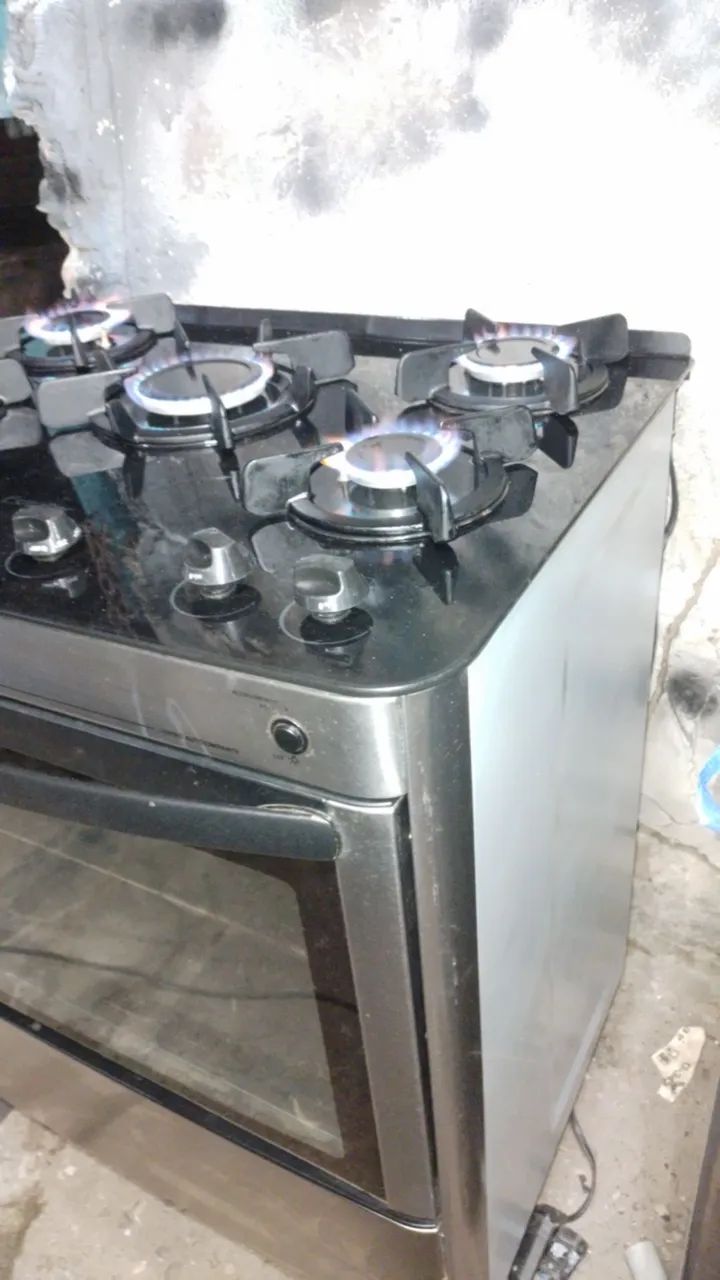 Fogão revisado trocado tudo que estava ruim entrega grátis  - Foto 5