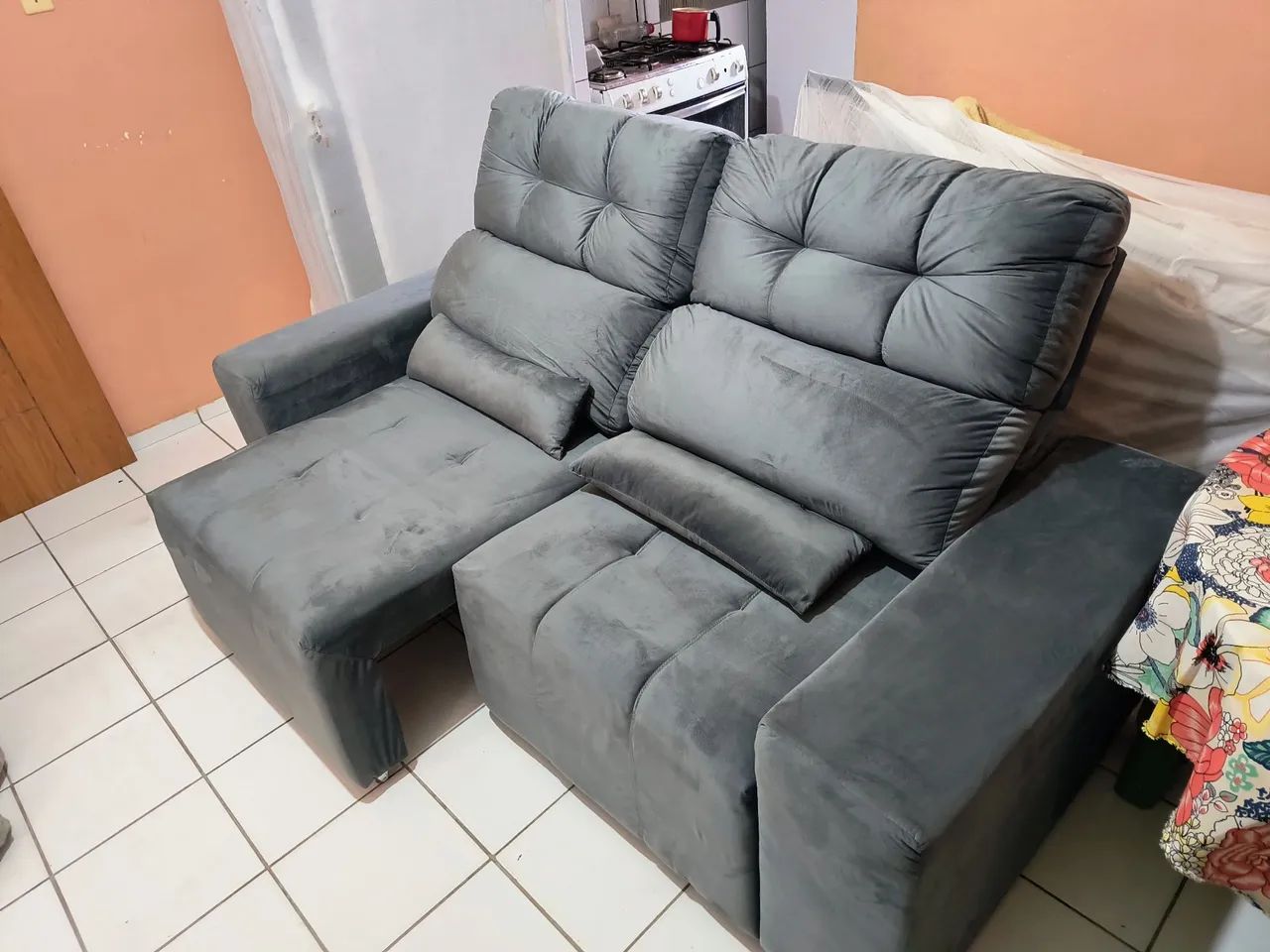 Sofá retrátil novo  - Foto 2