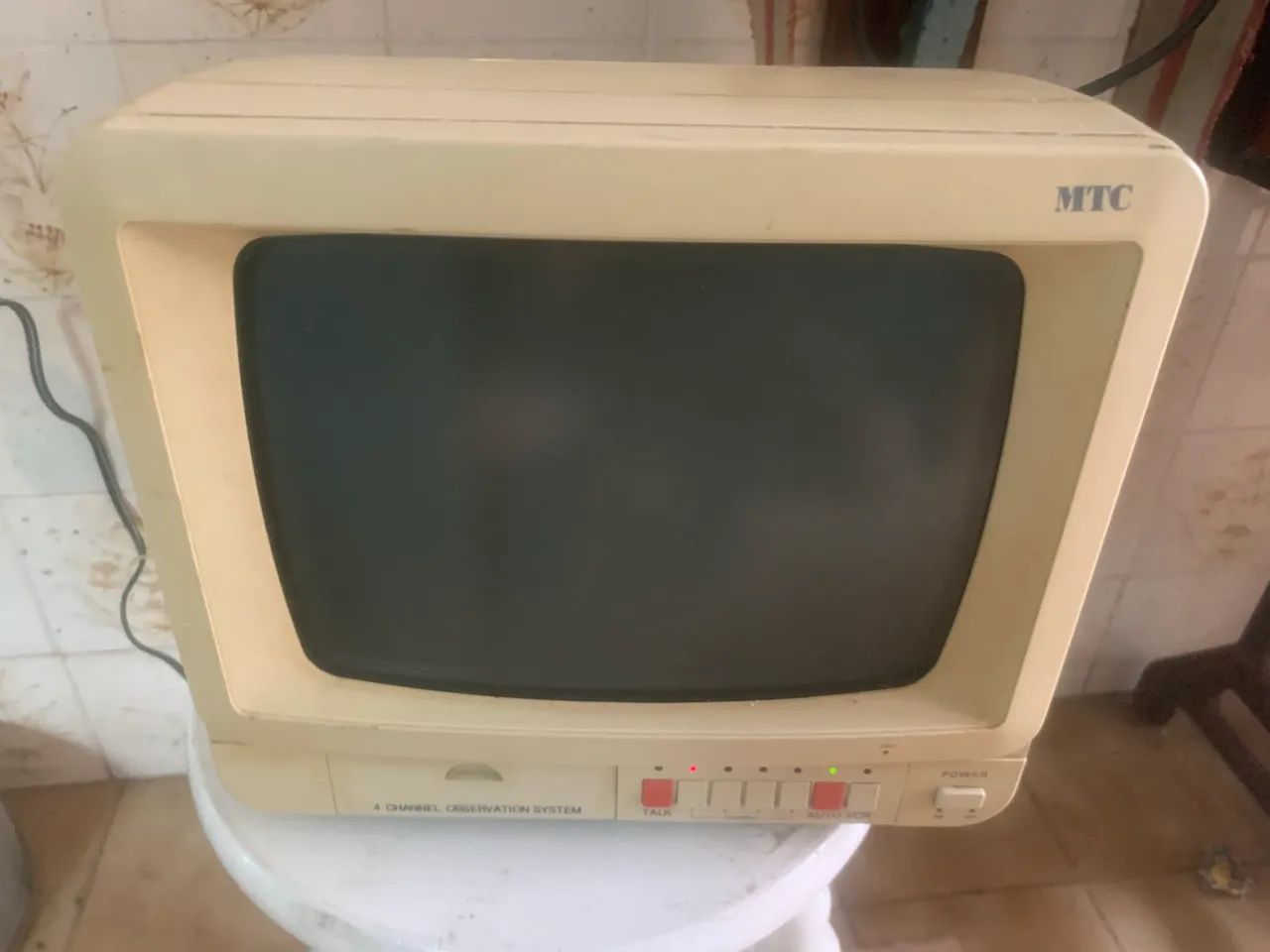 monitor de observação Tevicom Tom 104 n/ liga