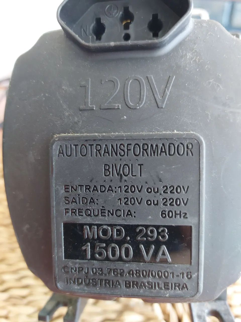 Autotransformador bivolt 1500VA