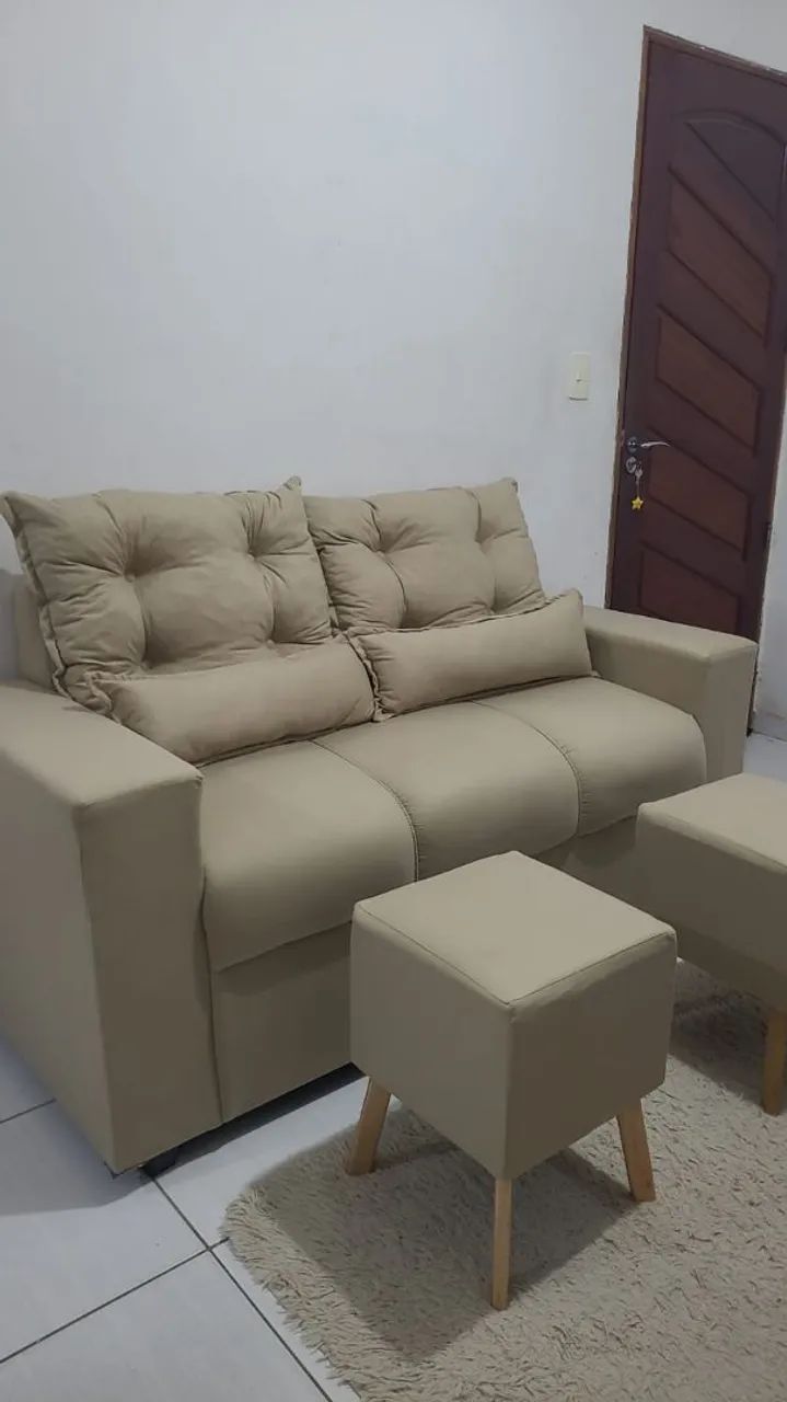 Lindo sofá 3 lugares cor bege  - Foto 3