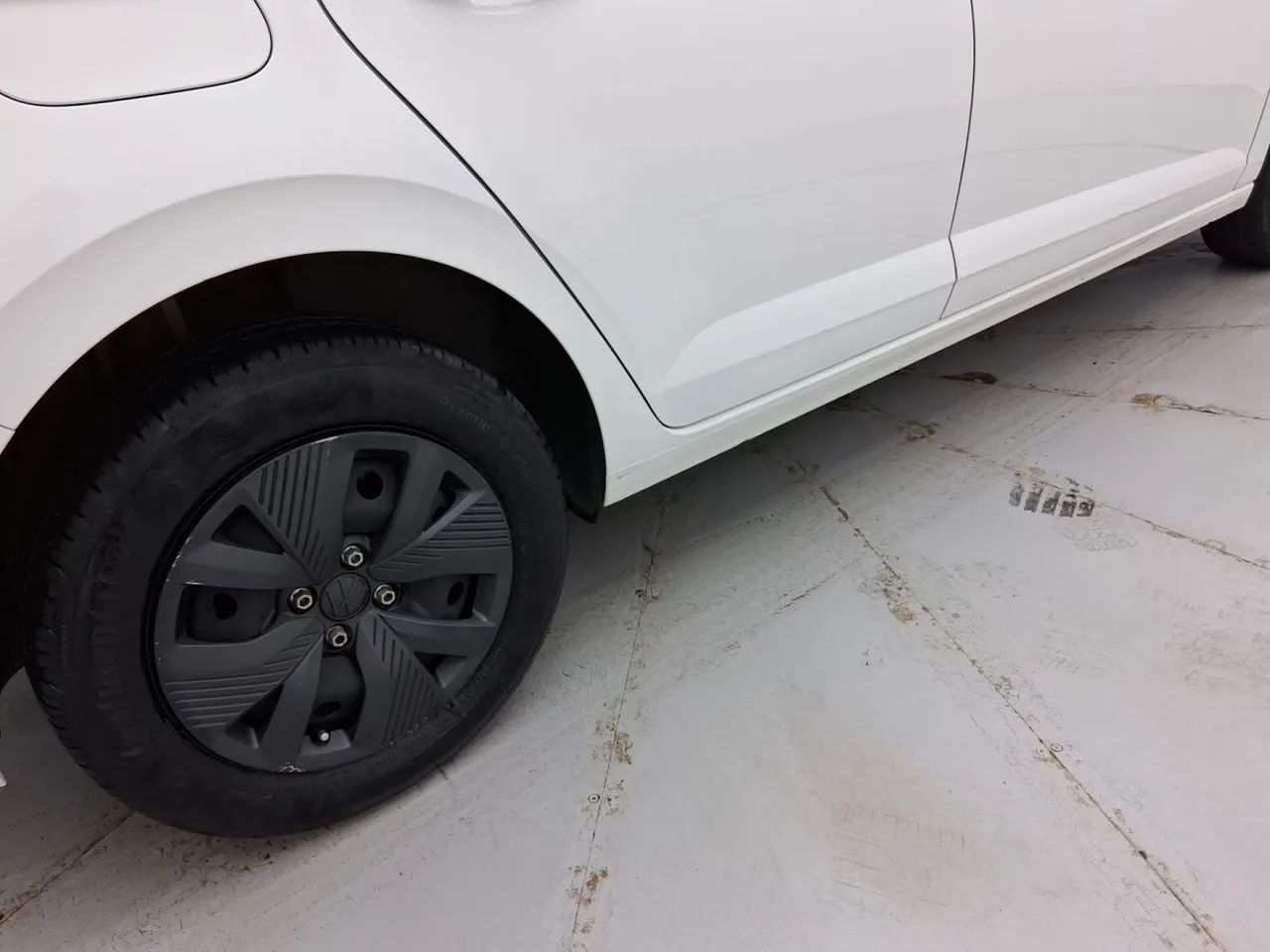 Volkswagen Polo Track 1.0 Flex 12V 5p, foto 14 de 18