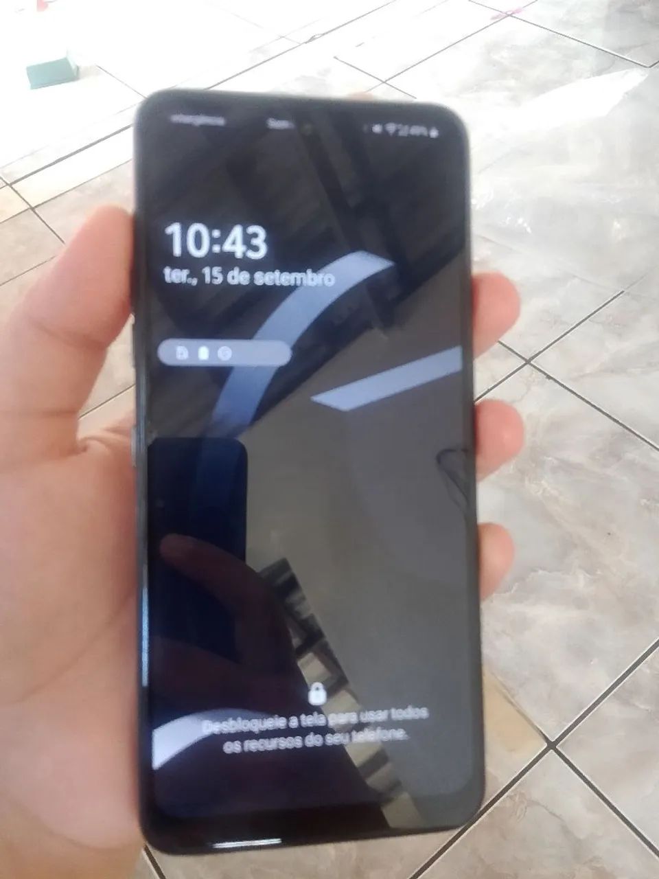 Celular LG k52 todo perfeito,com um pequeno arranhão do lado  - Foto 2