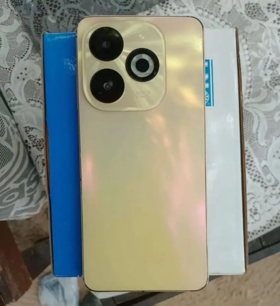 Vendo este celular infinix 8pro - Foto 2