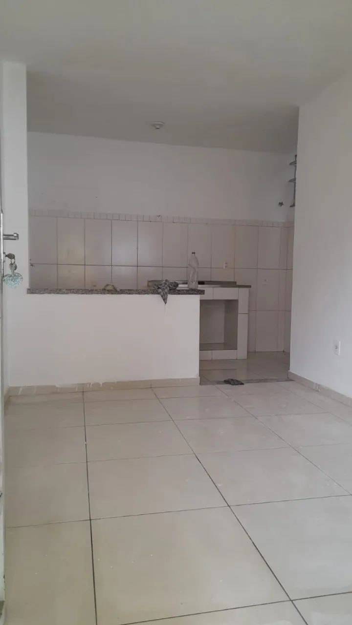 Aluga-se casa 1 quarto quintal independente - Foto 4