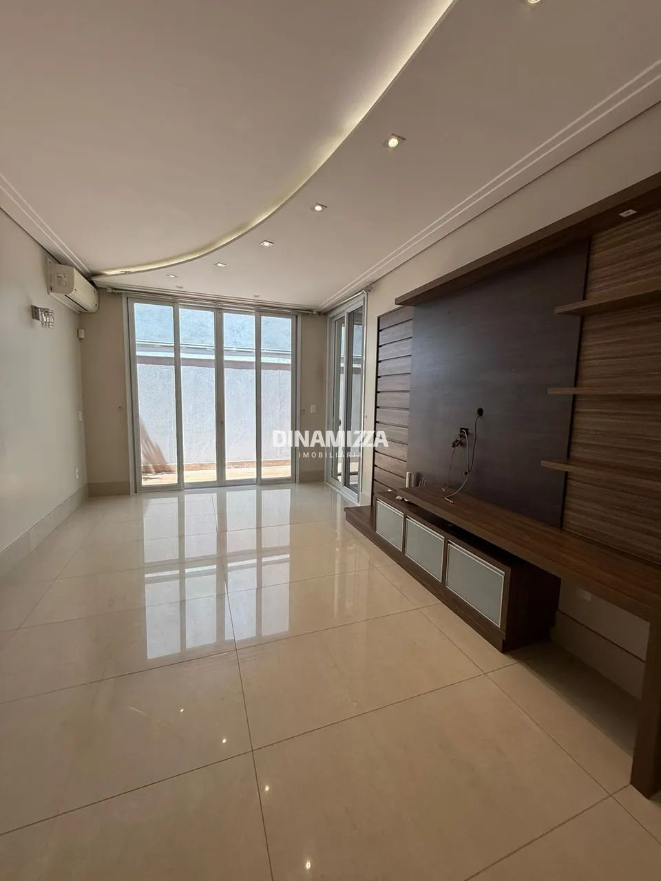 Casa a venda Cond. Damha II com 04 suítes e 300m² de construção - Foto 4