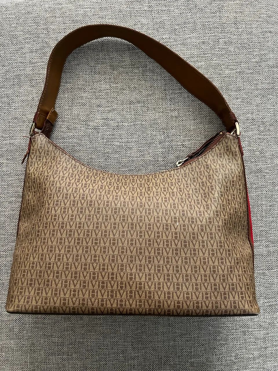 Bolsa Victor Hugo lindíssima impecável  - Foto 2