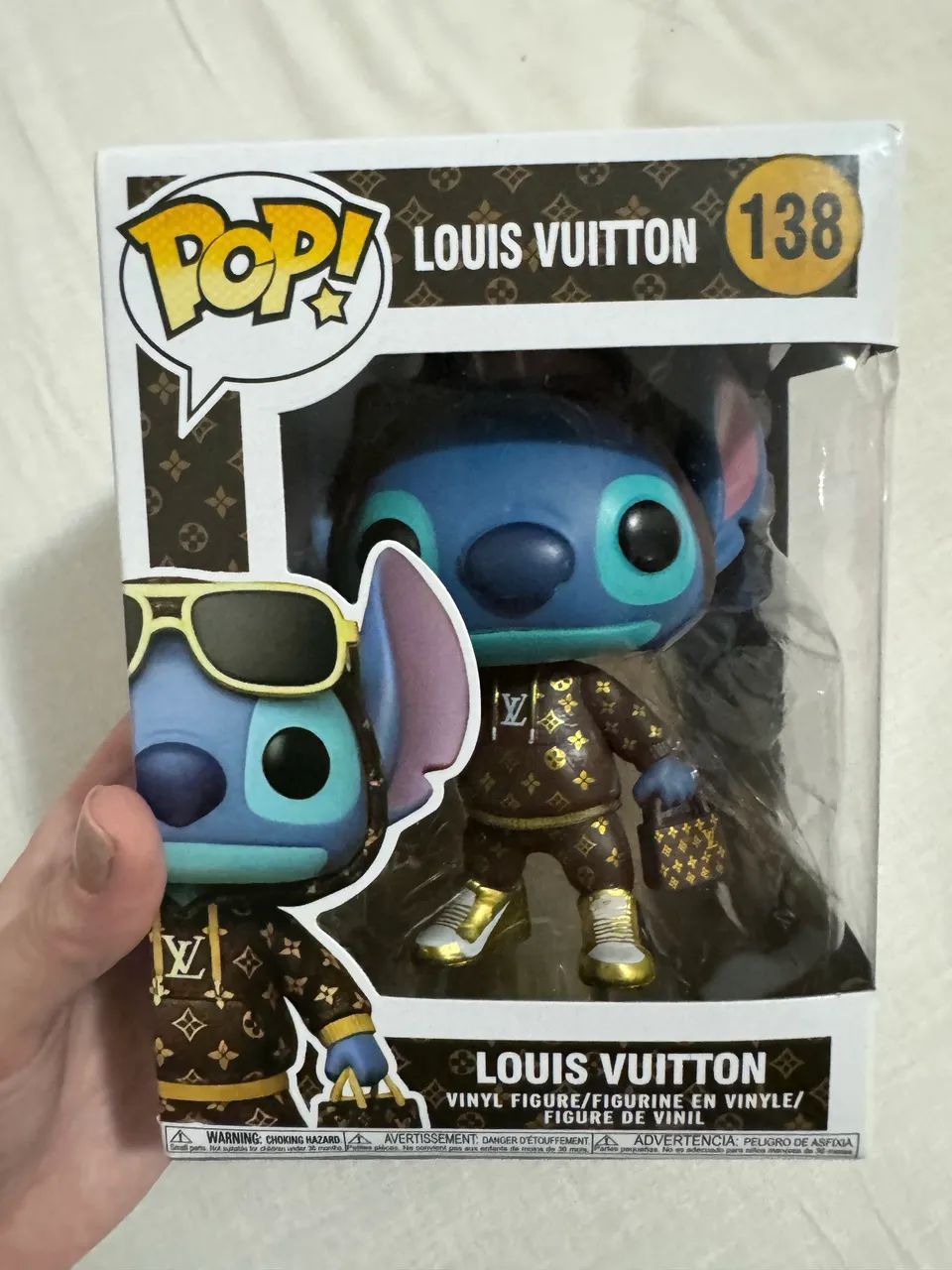 Funko Pop! Stitch Louis Vuitton ( acompanha óculos ) - Foto 5