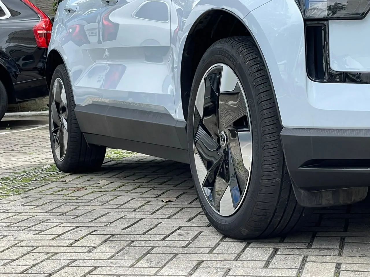 Volvo EX30 E60 Plus (elétrico) 2024 - Foto 3