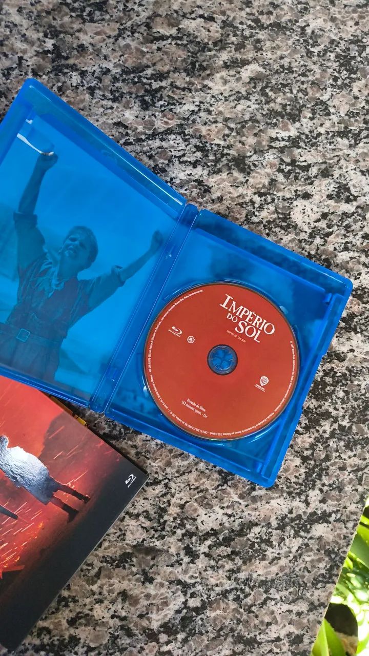 Blu-ray Império do Sol com Luva. - Foto 4