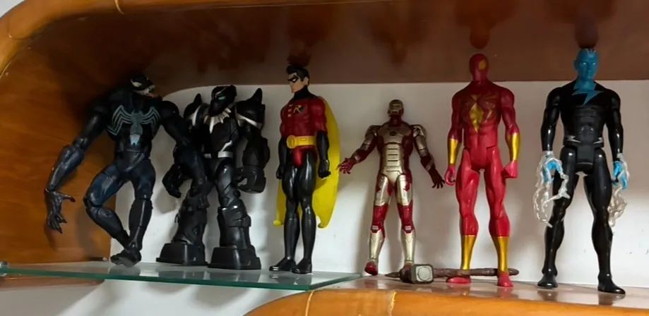 Vendo Super Heróis  - Foto 4