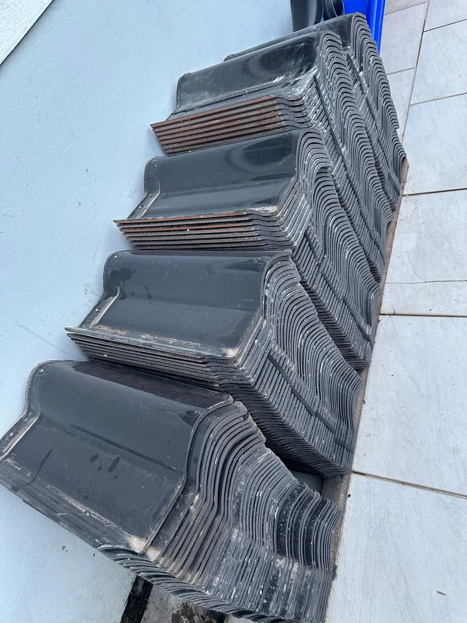 telha de cerâmica  portuguesa vitrificada 