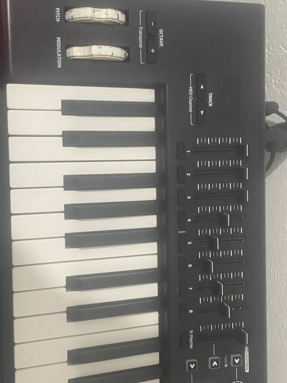 Vendo teclado Novation Launchkey 61 - Foto 2