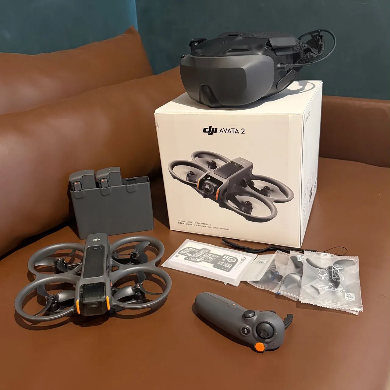 DJI AVATA 2 FLY SMART COMBO - Foto 3