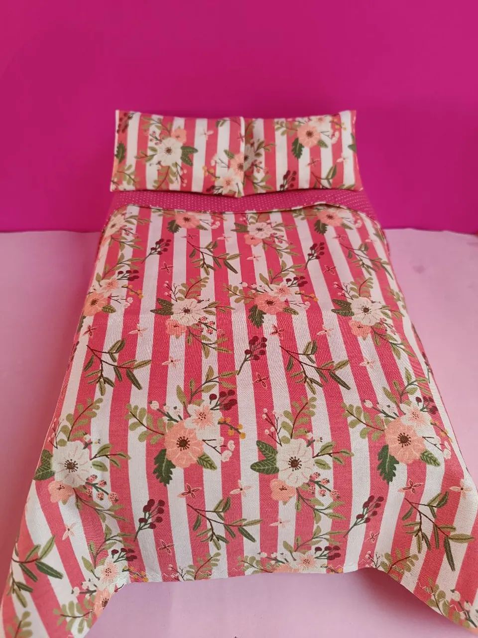 Colcha de cama para Barbie rosa floral - Foto 4