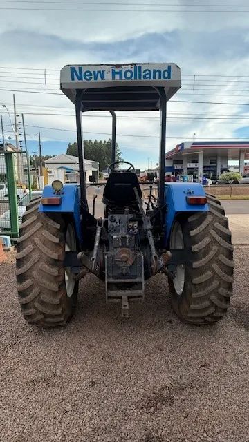 New Holland TL 100 4x4 ano 2000 - Foto 5