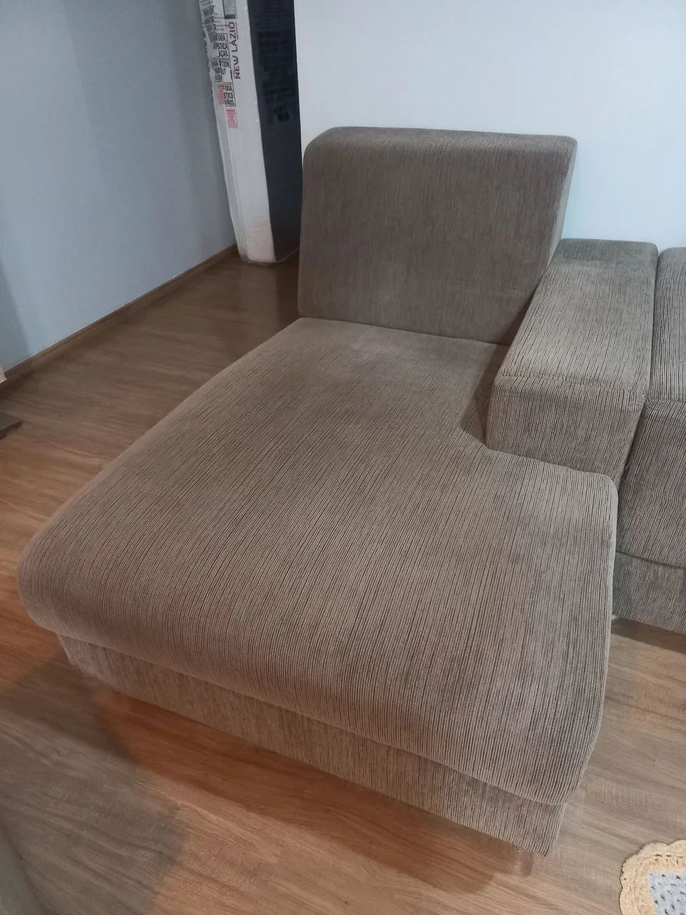 Vendo um sofá usado em otimo estado.  - Foto 2