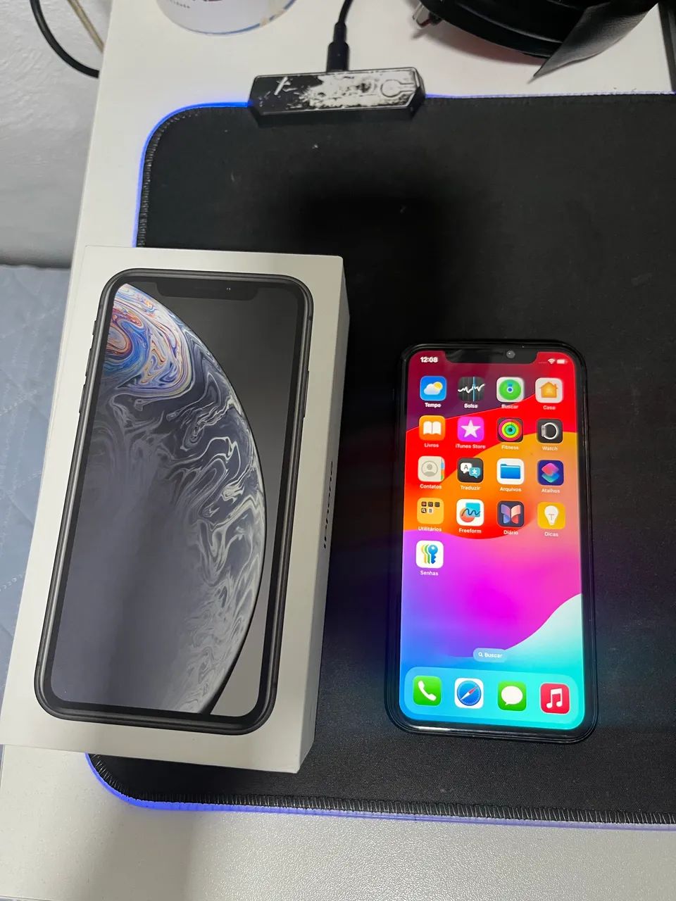 iPhone XR 64 gb